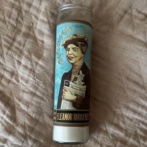 Eleanor Roosevelt Inspirational Candle - Blue and White